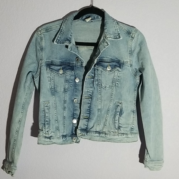 Jean jacket - Picture 1 of 4